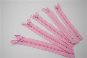 Молния MaxZipper пласт. спираль №5-N 18см н/р цв.F134 св.розовый